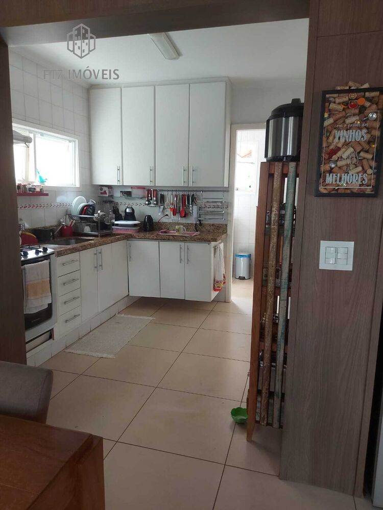 Casa, 3 quartos, 160 m² - Foto 2