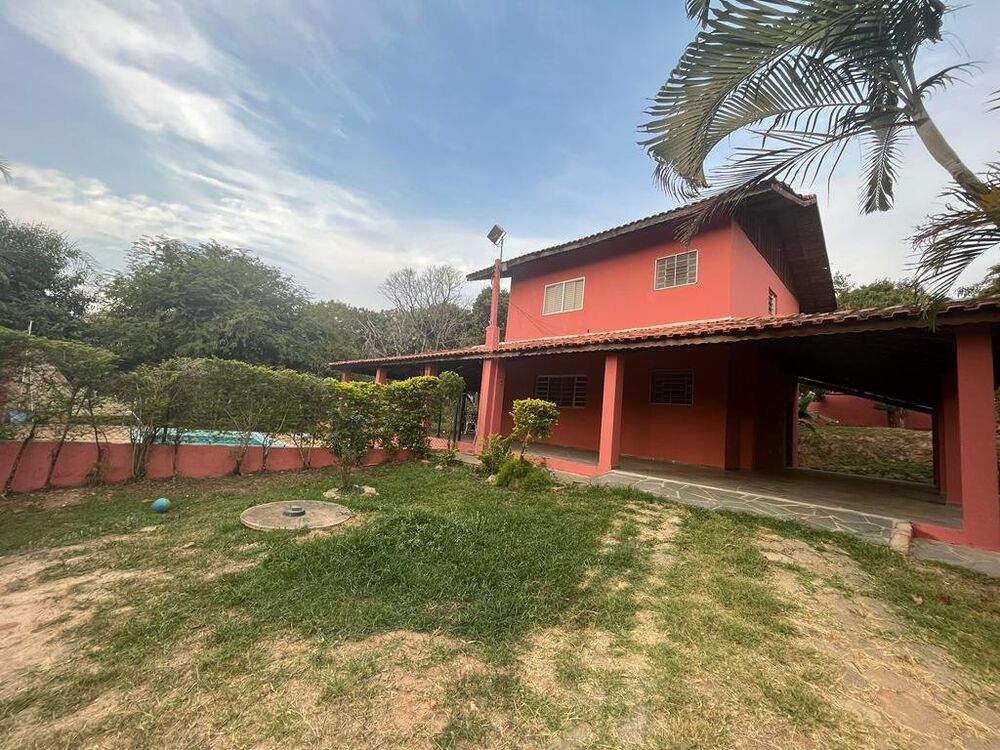 Chácara, 3 quartos, 1200 m² - Foto 1