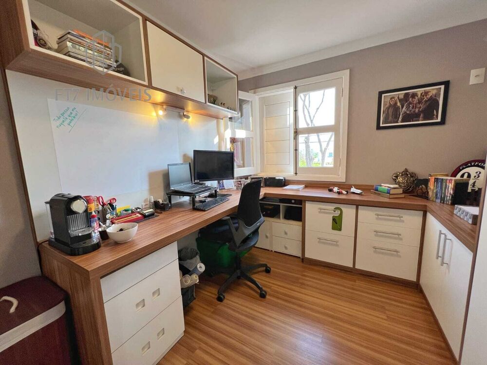 Casa, 3 quartos, 235 m² - Foto 4
