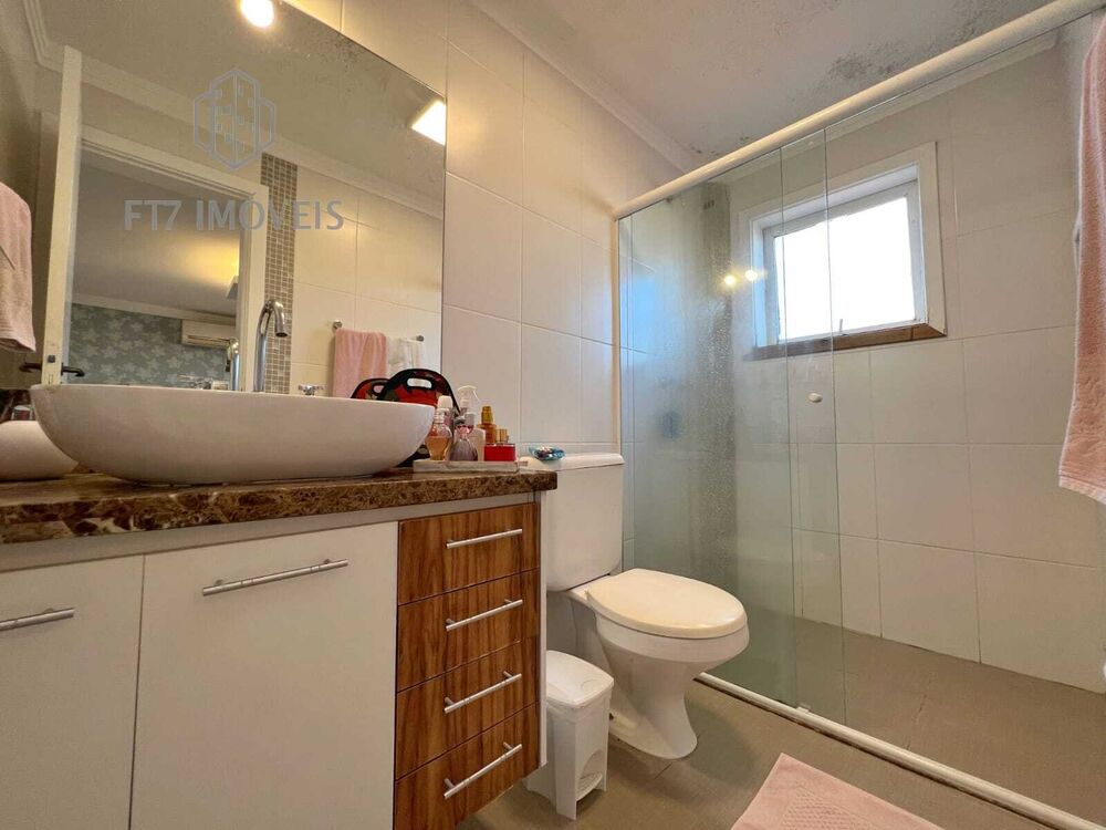 Casa, 3 quartos, 235 m² - Foto 33