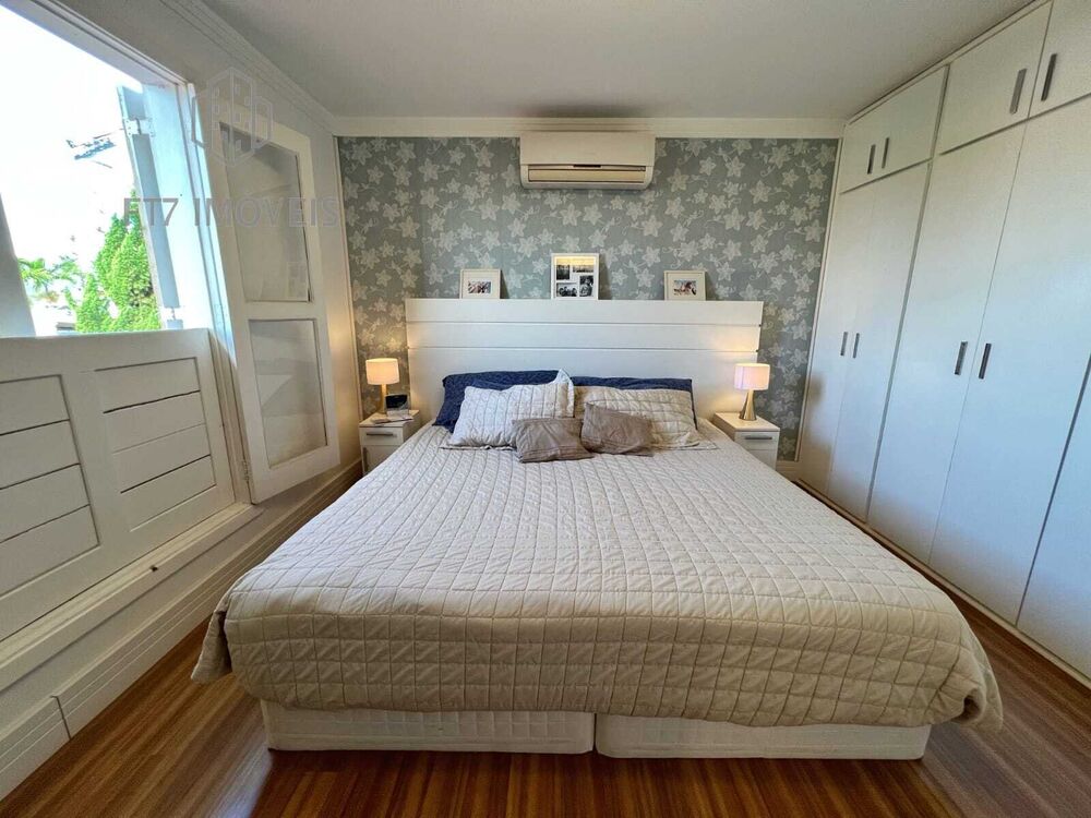 Casa, 3 quartos, 235 m² - Foto 28