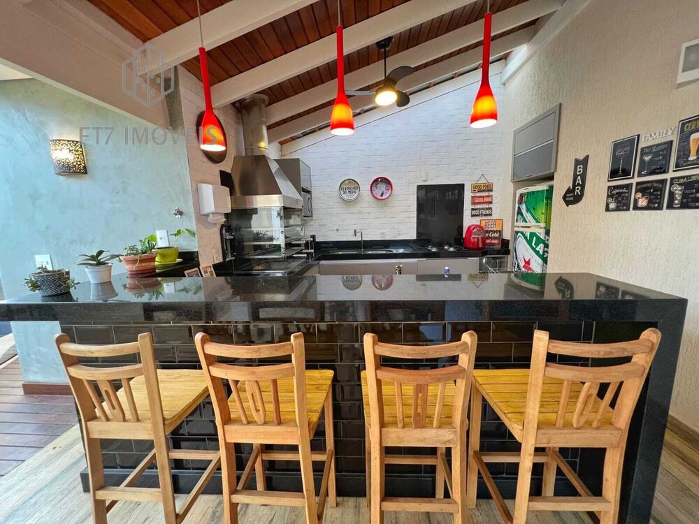 Casa, 3 quartos, 235 m² - Foto 3