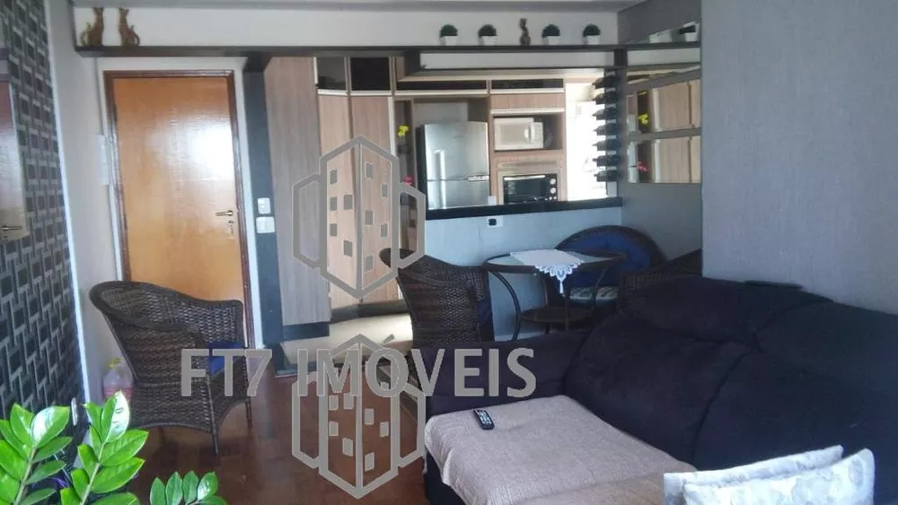 Apartamento à venda com 3 quartos, 69m² - Foto 2