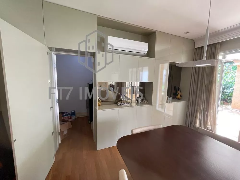 Casa, 5 quartos, 574 m² - Foto 1