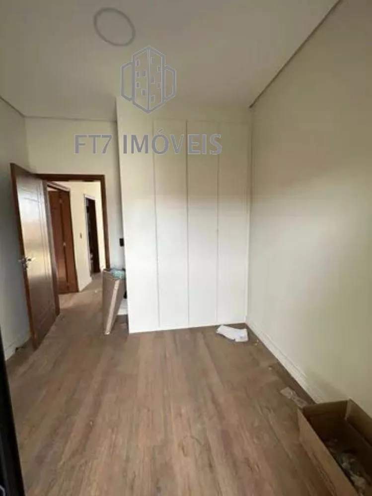 Casa, 3 quartos, 180 m² - Foto 1