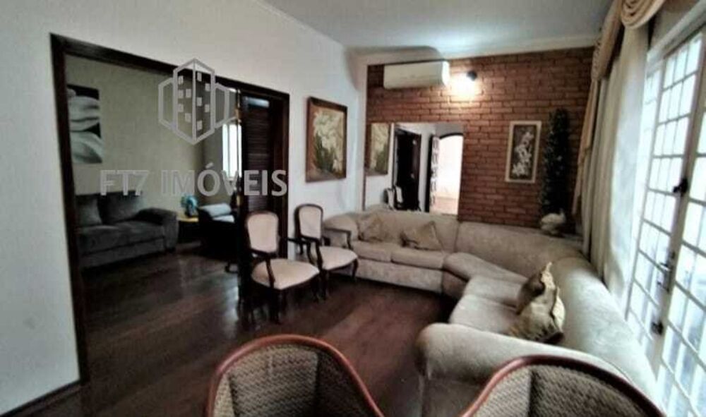 Casa, 3 quartos, 192 m² - Foto 1
