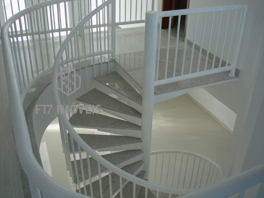 Casa, 3 quartos, 296 m² - Foto 3