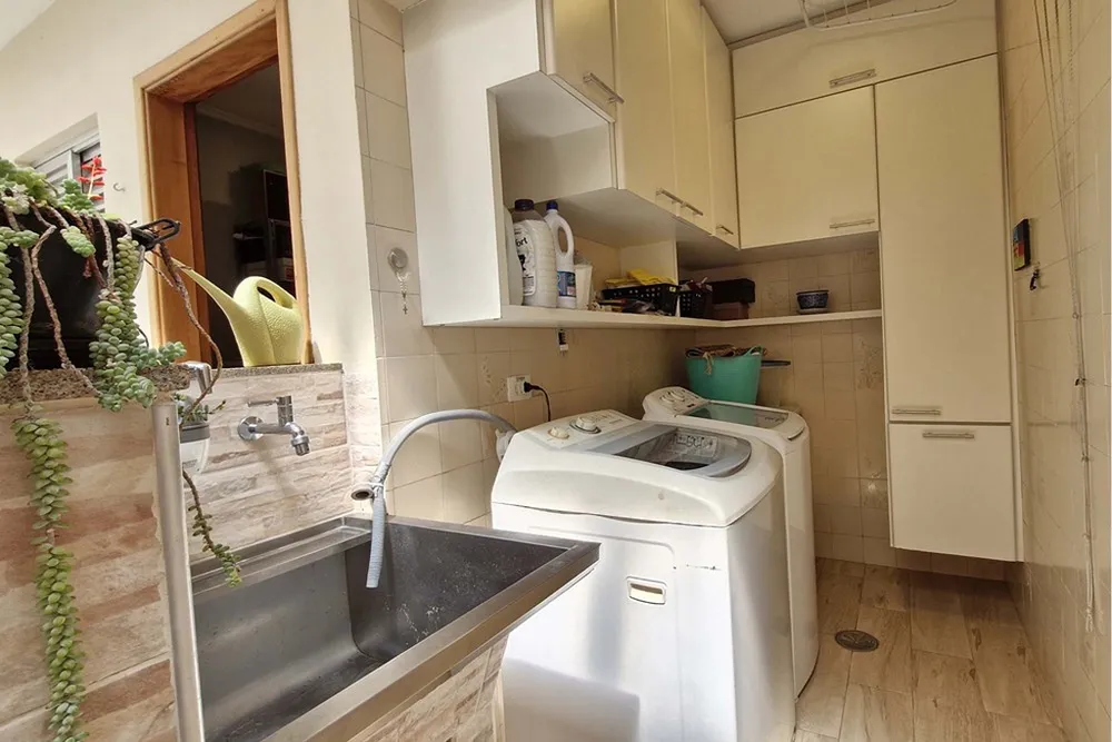 Casa, 3 quartos, 223 m² - Foto 1
