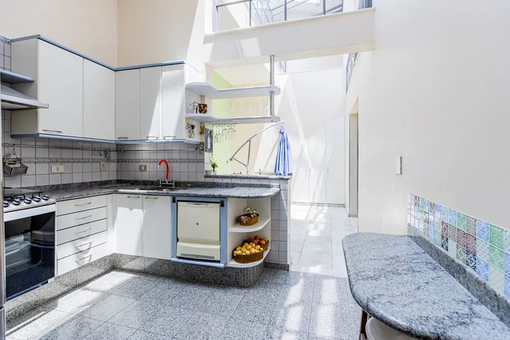 Casa, 4 quartos, 350 m² - Foto 1