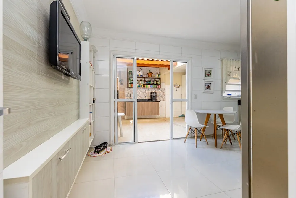 Casa, 3 quartos, 164 m² - Foto 2