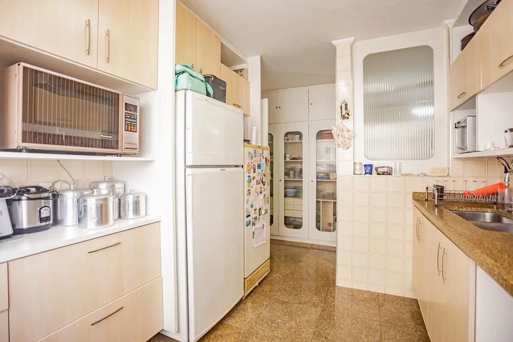 Apartamento, 4 quartos, 220 m² - Foto 1