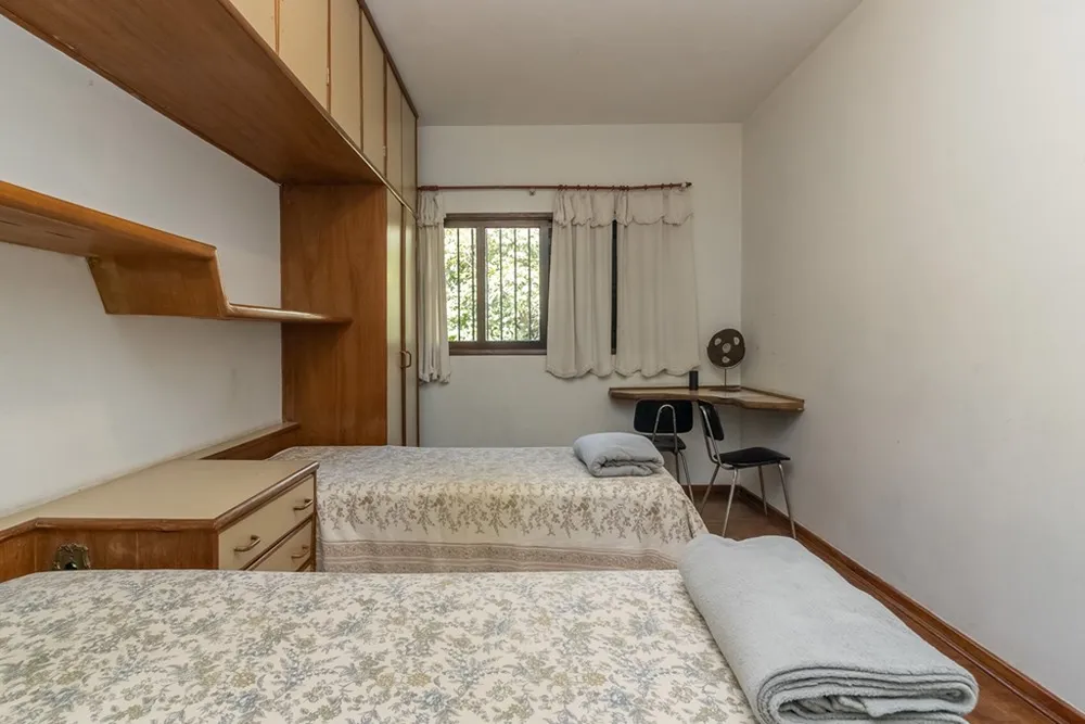 Casa, 3 quartos, 293 m² - Foto 1