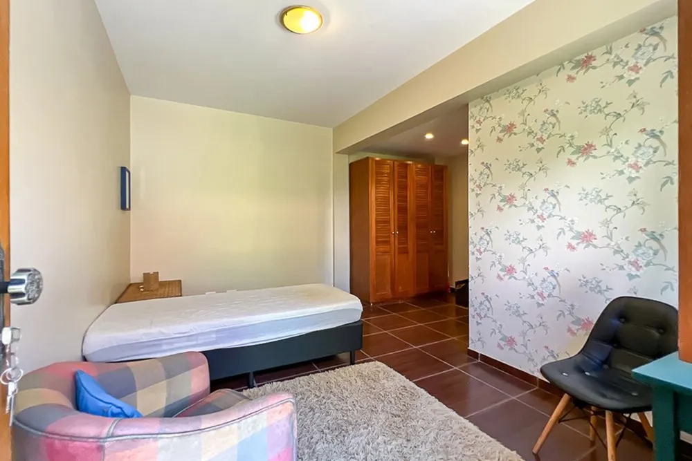 Casa, 5 quartos, 231 m² - Foto 2