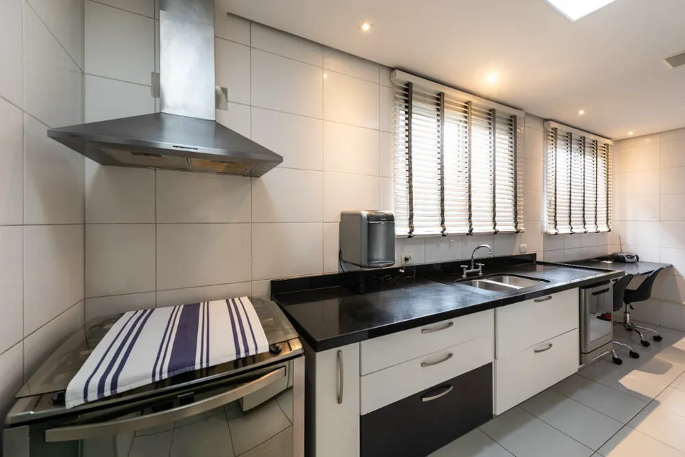 Apartamento, 3 quartos, 162 m² - Foto 2