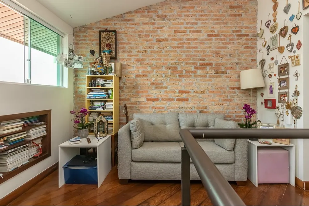 Casa, 4 quartos, 220 m² - Foto 1