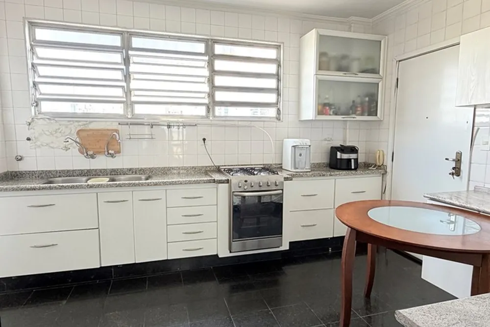 Apartamento, 3 quartos, 136 m² - Foto 2