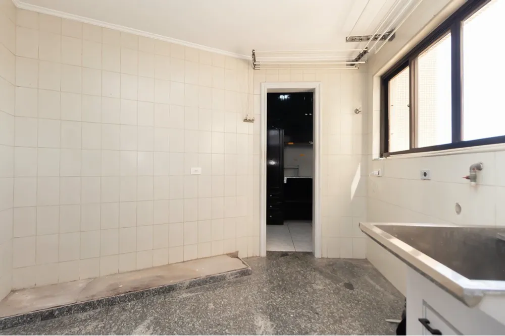 Apartamento, 4 quartos, 196 m² - Foto 2