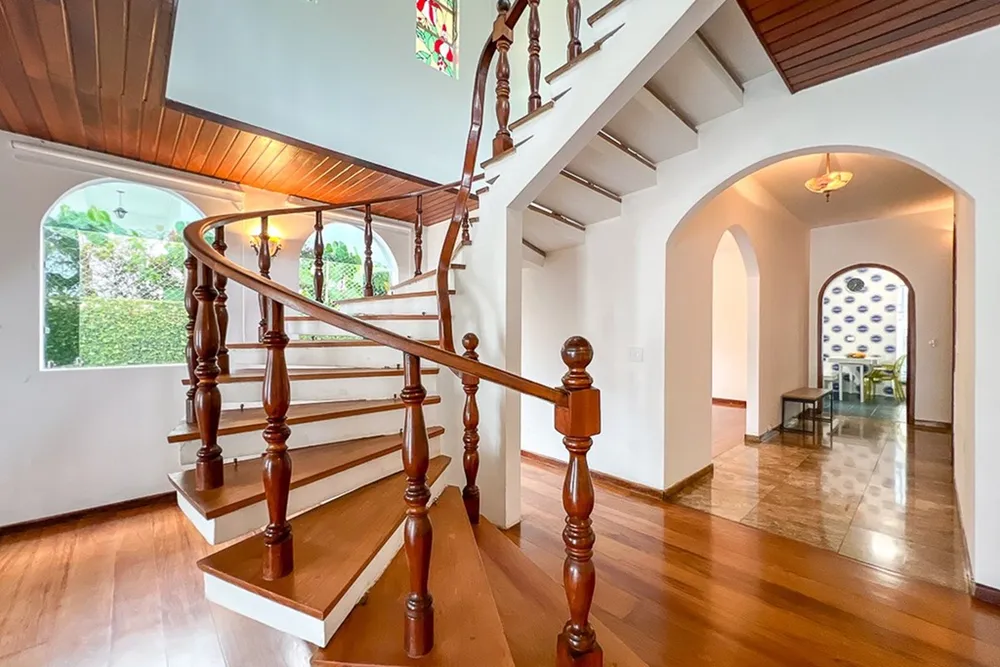 Casa, 6 quartos, 377 m² - Foto 4