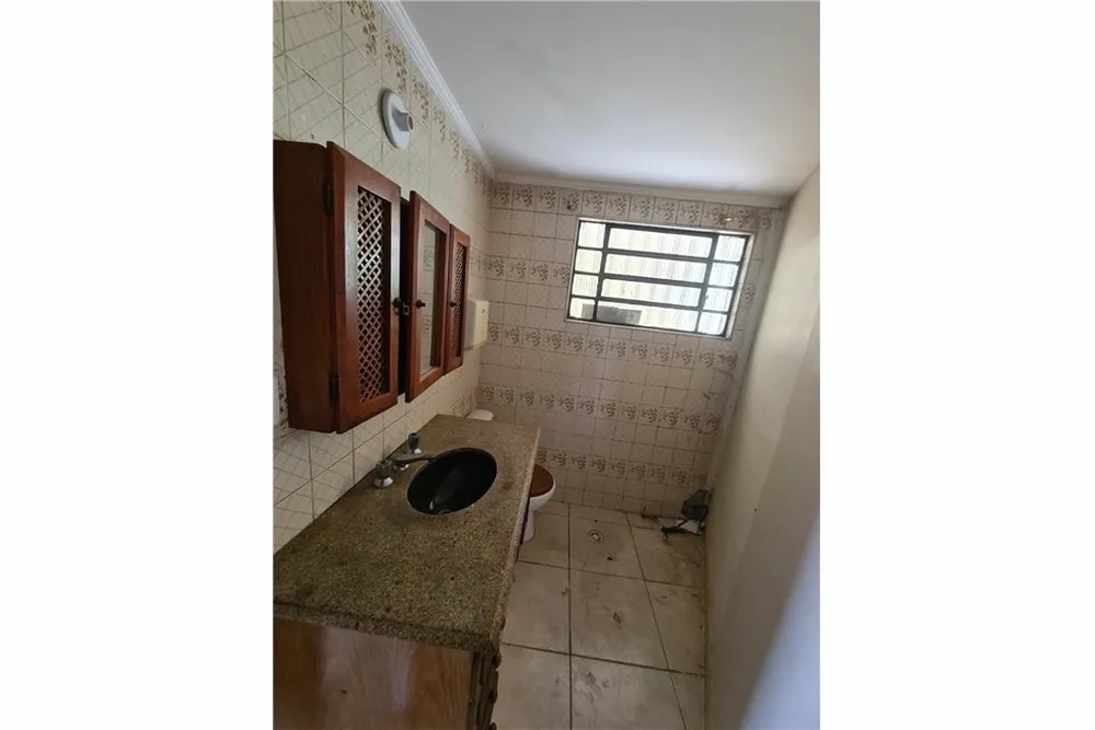Casa, 6 quartos, 239 m² - Foto 2