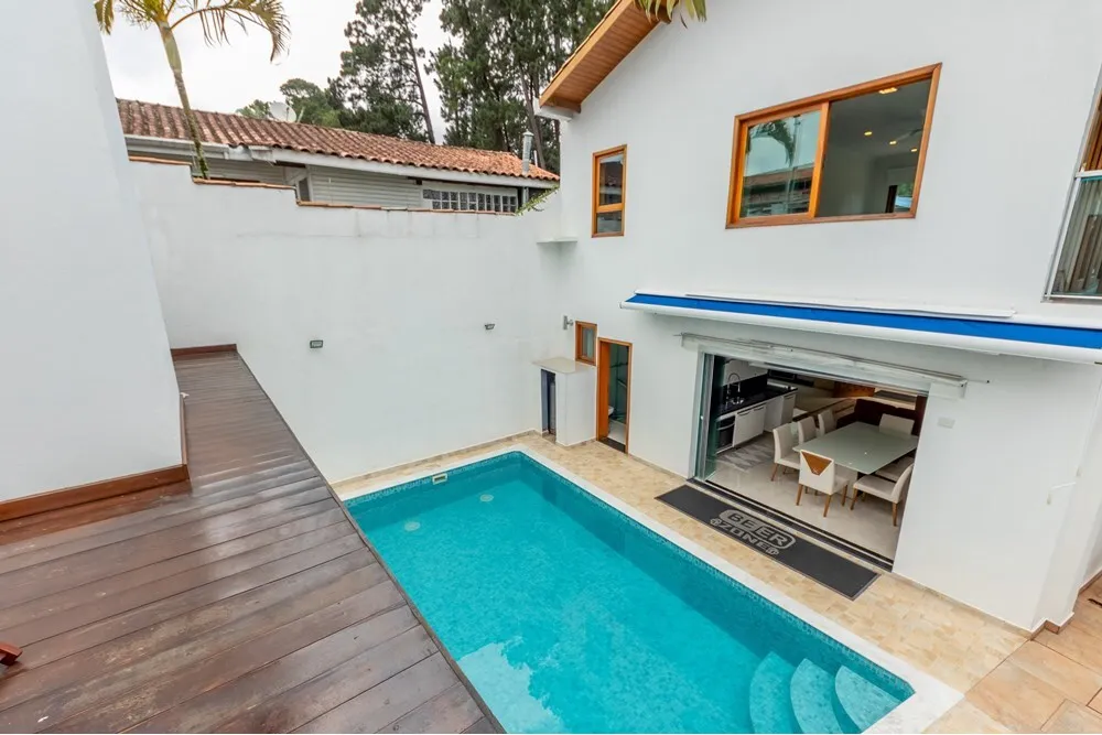Casa, 3 quartos, 247 m² - Foto 1