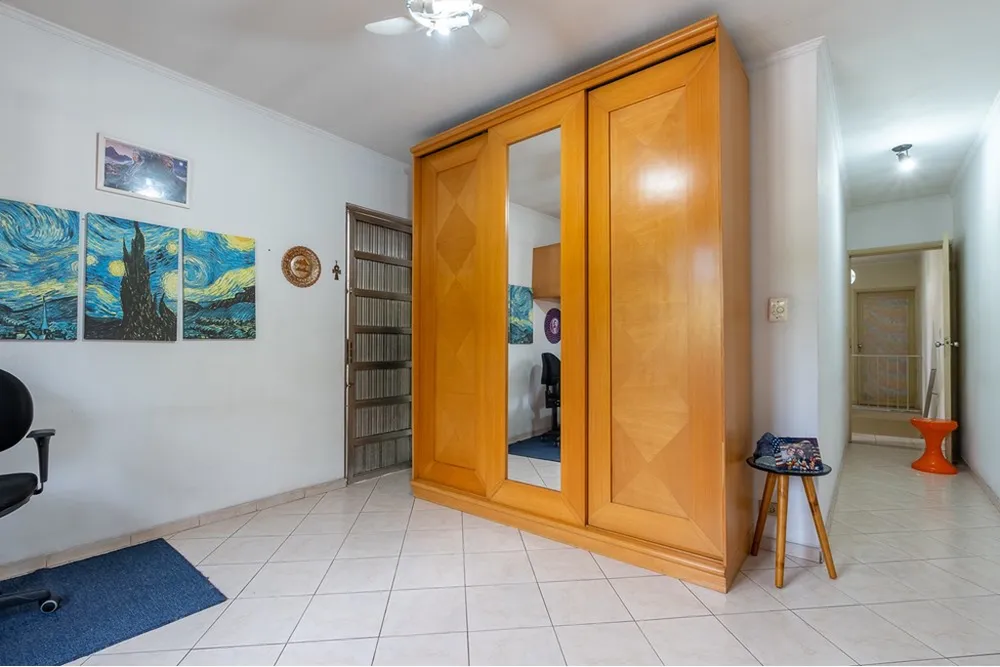 Casa, 4 quartos, 140 m² - Foto 1