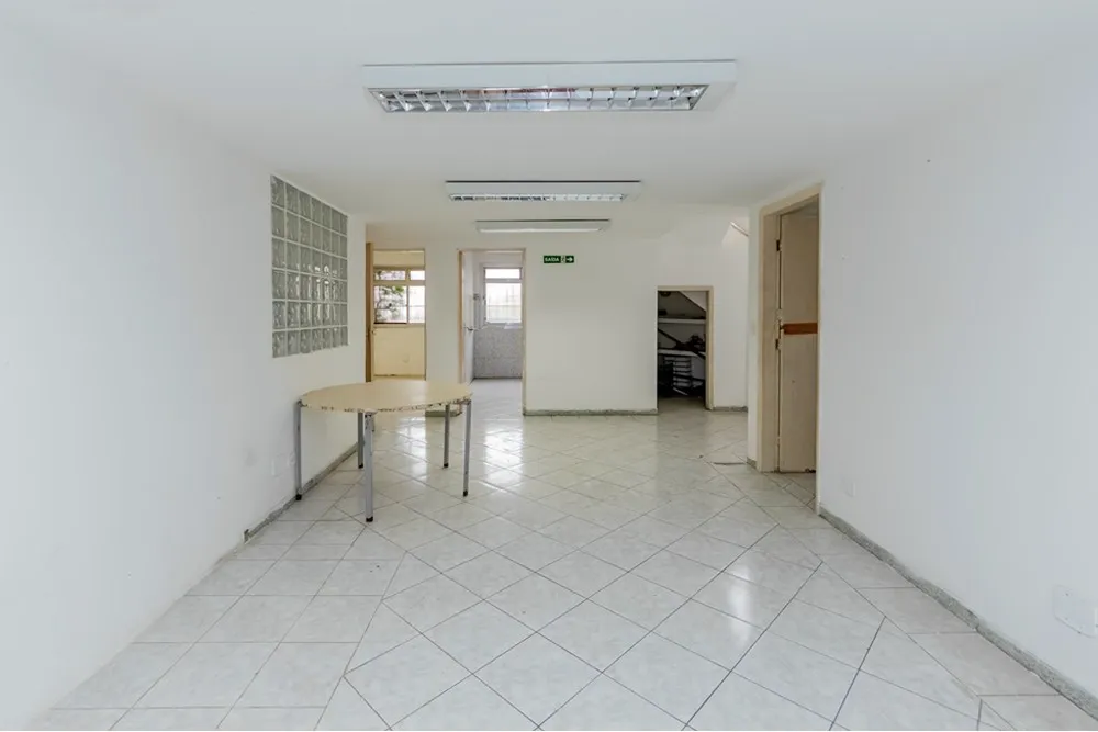 Casa, 4 quartos, 261 m² - Foto 2
