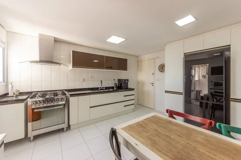 Cobertura, 3 quartos, 285 m² - Foto 4