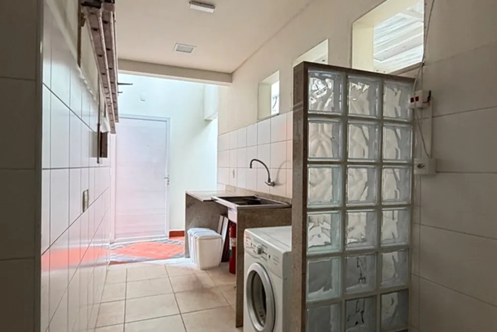 Casa, 3 quartos, 255 m² - Foto 2