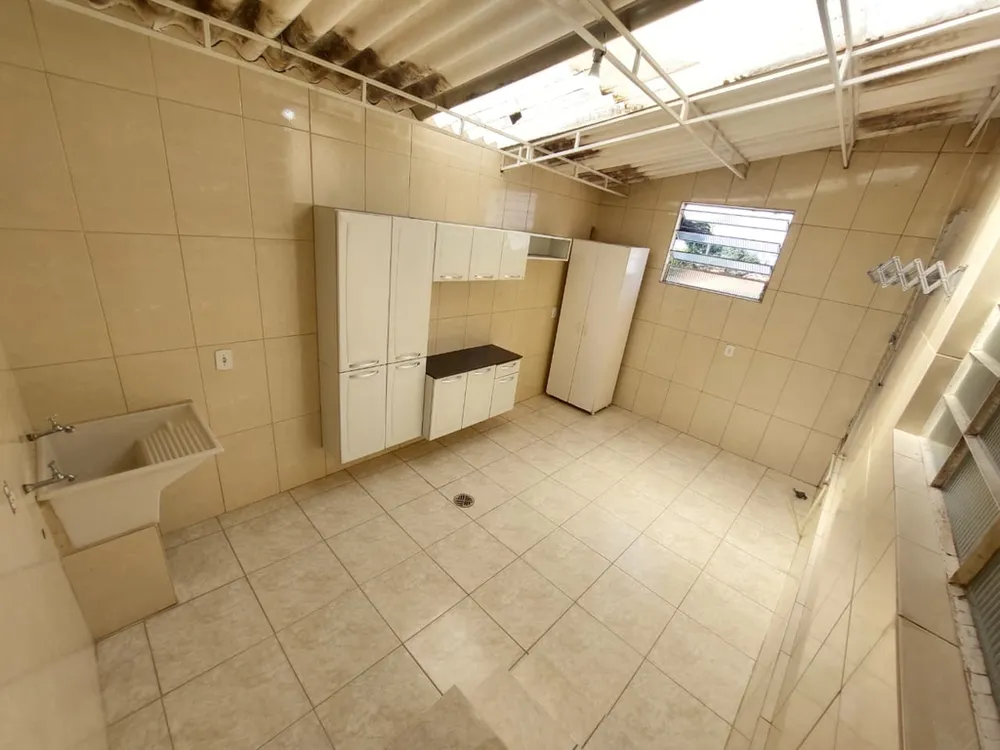 Casa, 2 quartos, 196 m² - Foto 1