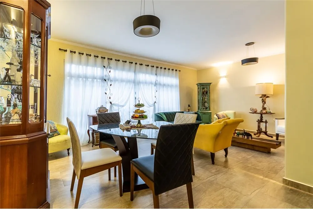Casa, 4 quartos, 267 m² - Foto 3