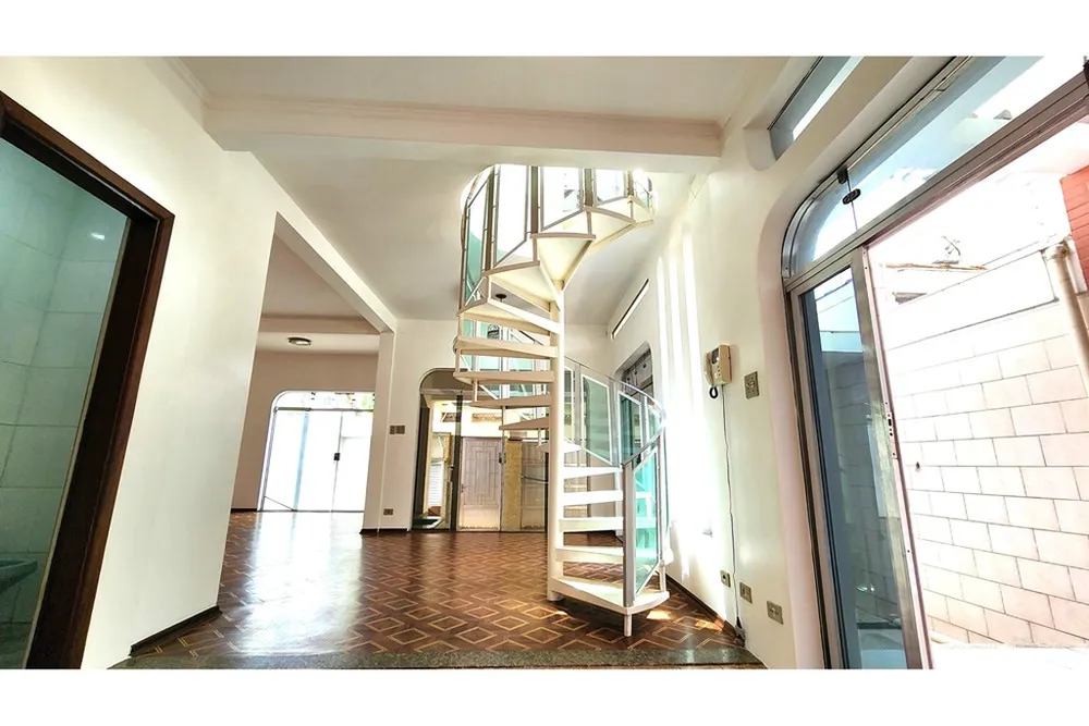 Casa, 4 quartos, 218 m² - Foto 4