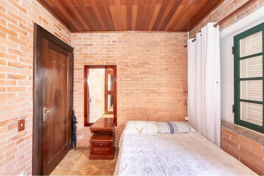 Casa, 4 quartos, 350 m² - Foto 1