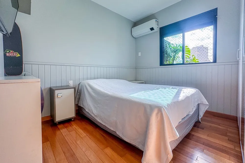 Apartamento, 3 quartos, 236 m² - Foto 2