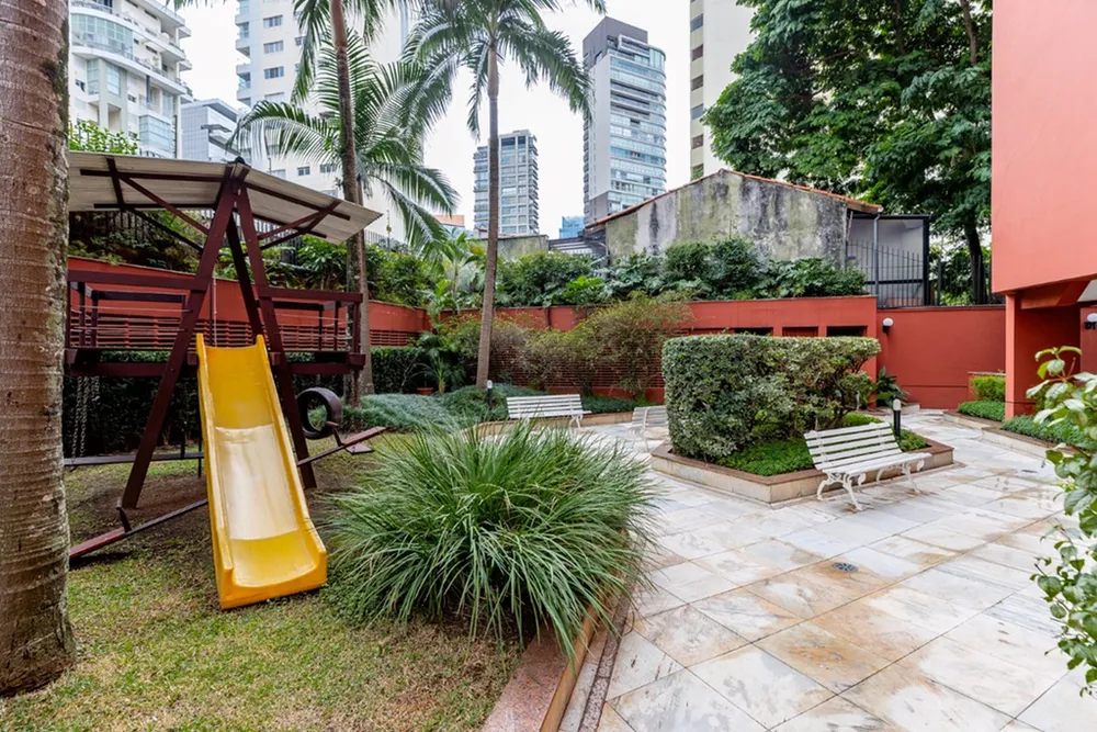 Apartamento, 3 quartos, 151 m² - Foto 1