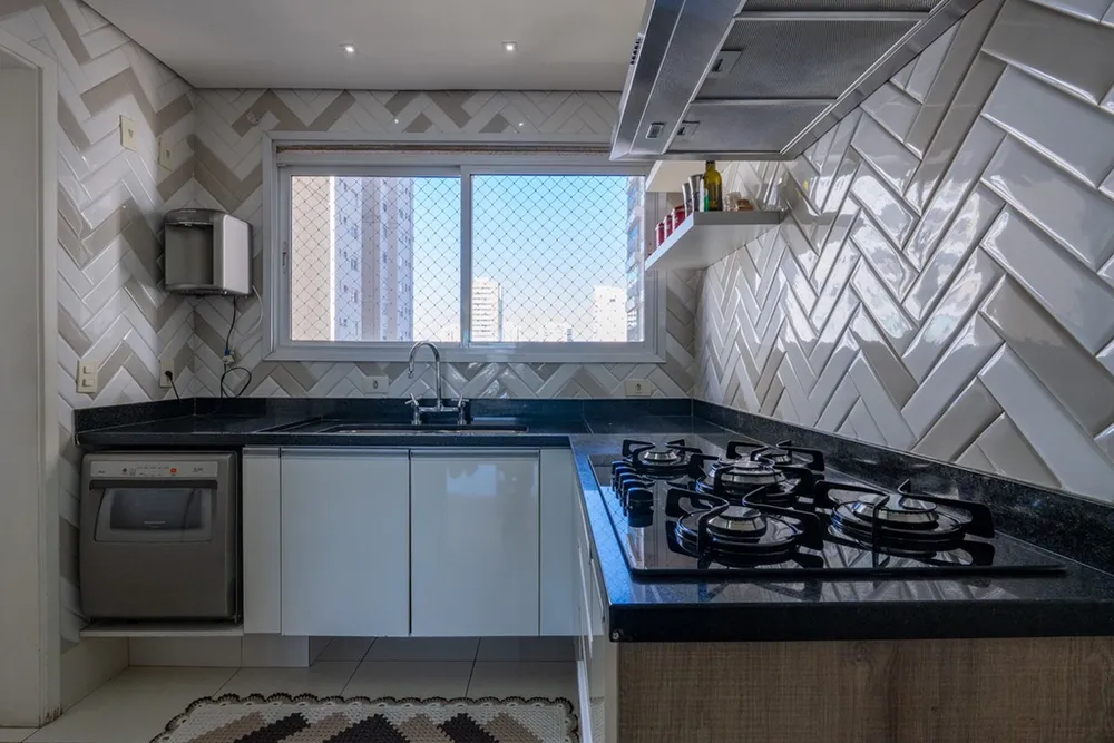 Apartamento, 3 quartos, 162 m² - Foto 1