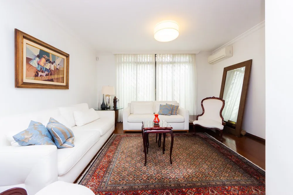 Casa, 4 quartos, 303 m² - Foto 1