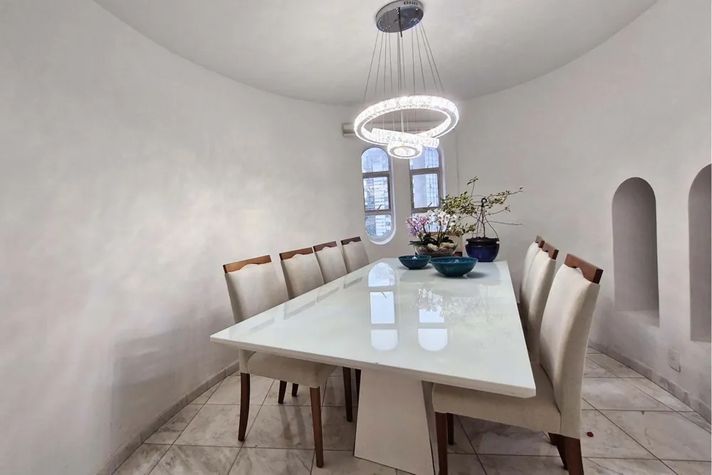 Apartamento, 3 quartos, 225 m² - Foto 2