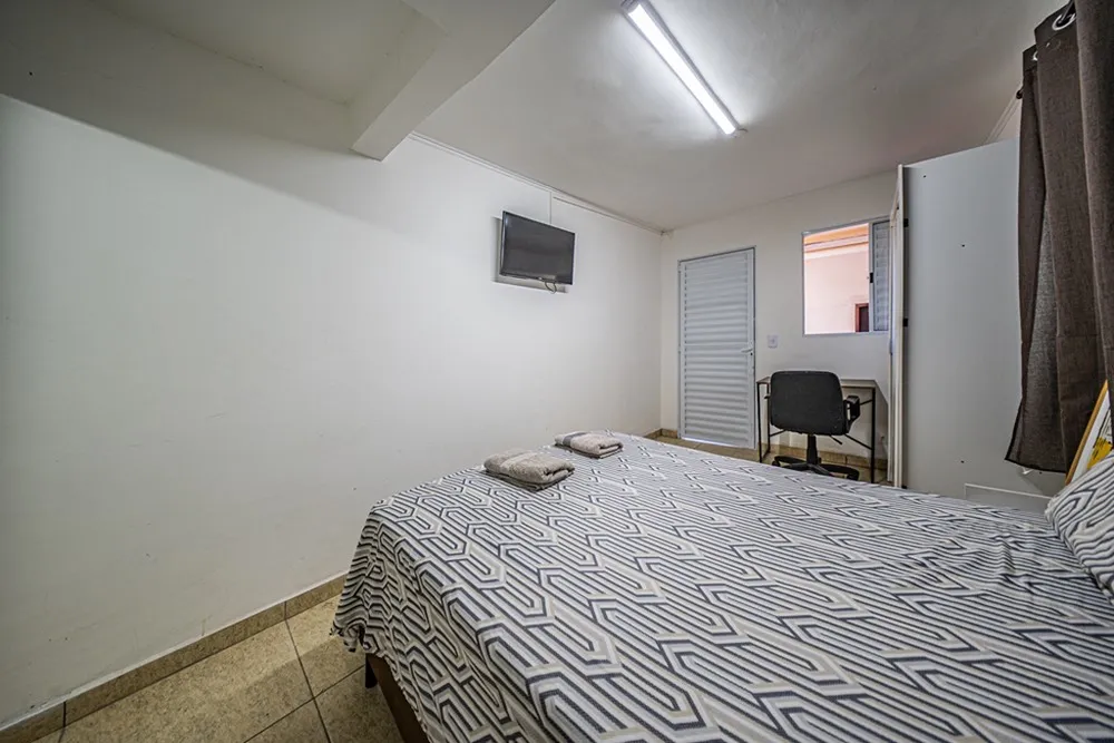 Casa, 6 quartos, 256 m² - Foto 1