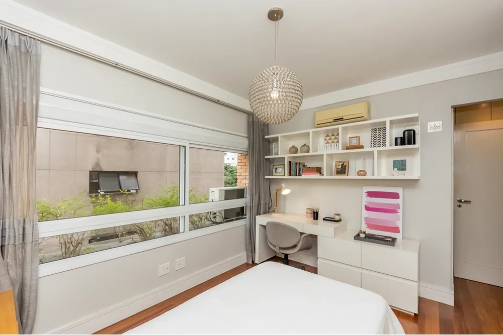 Apartamento, 3 quartos, 243 m² - Foto 2