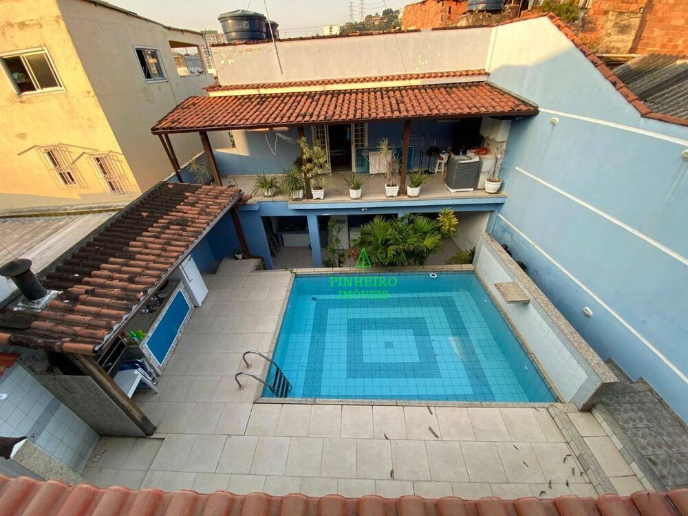 Casa, 3 quartos, 339 m² - Foto 1