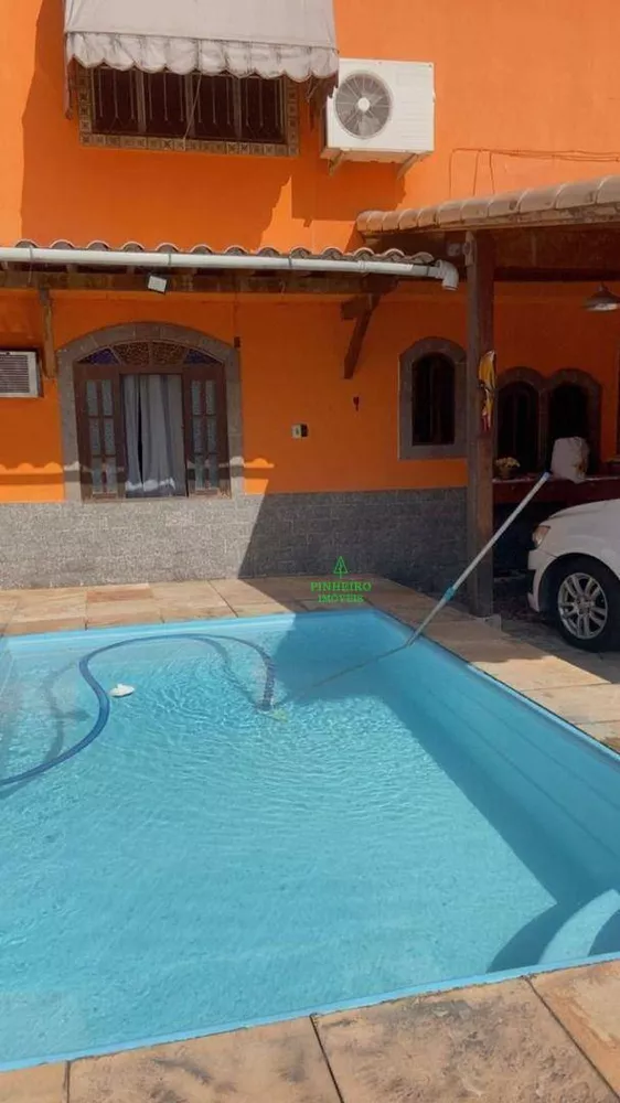 Casa, 3 quartos, 230 m² - Foto 1