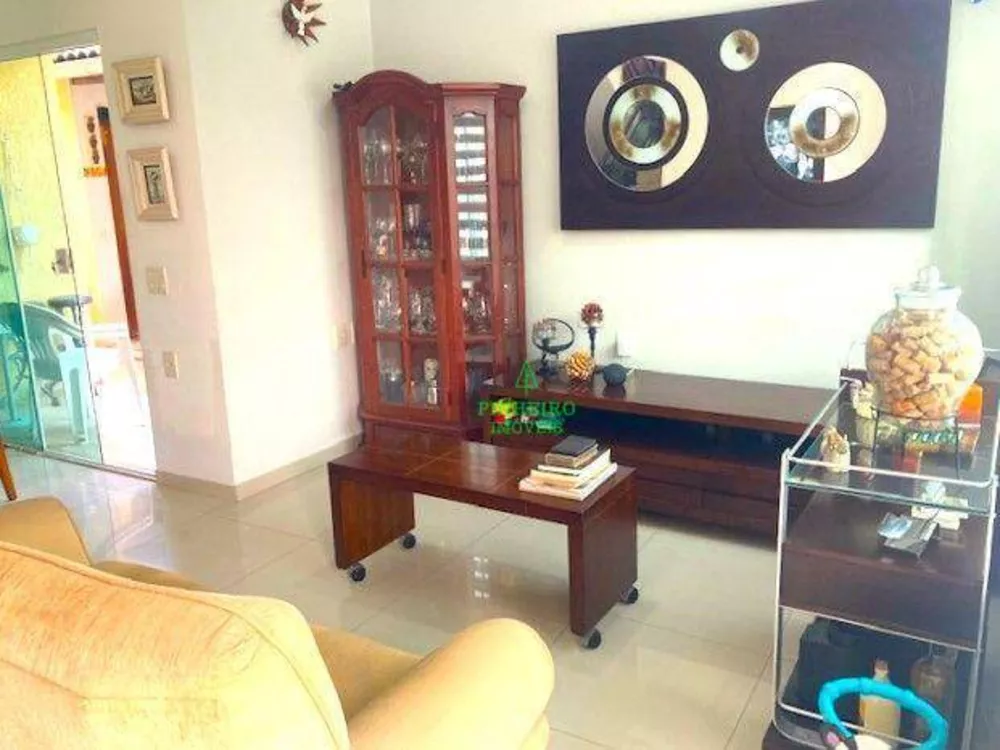 Casa, 4 quartos, 153 m² - Foto 2