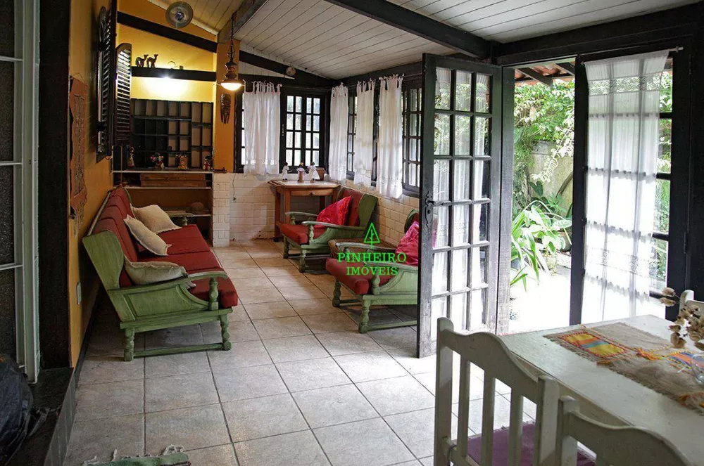 Casa, 3 quartos, 250 m² - Foto 16