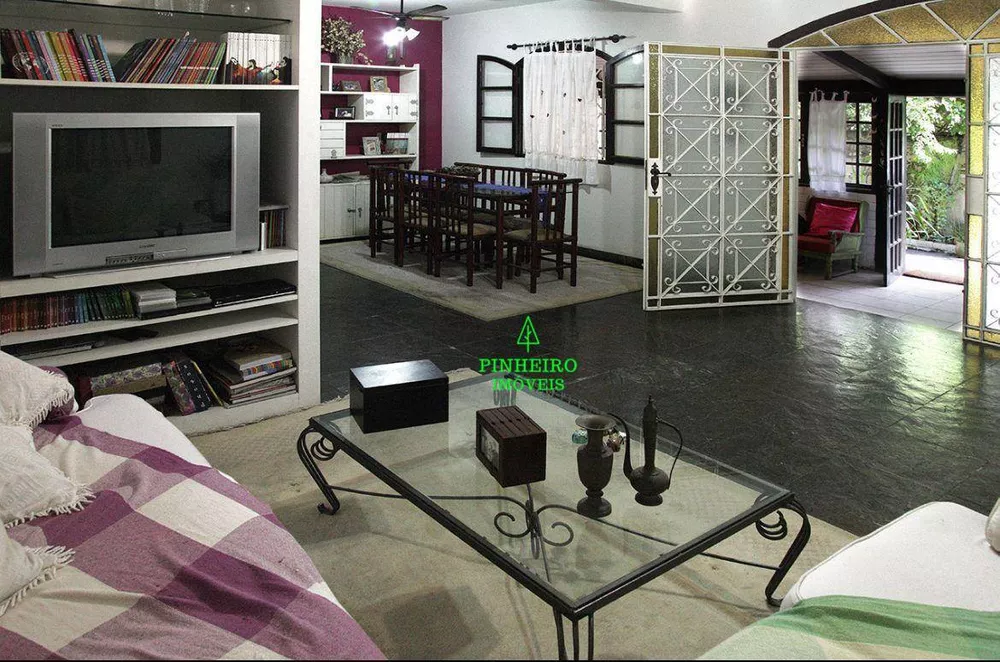 Casa, 3 quartos, 250 m² - Foto 4