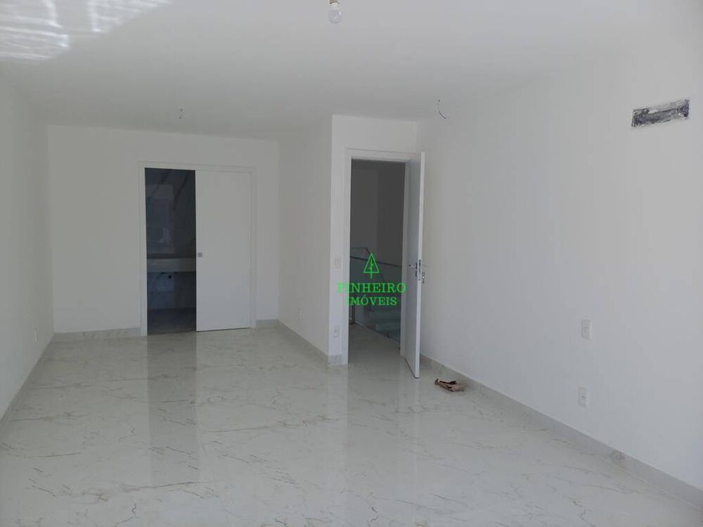 Casa à venda com 4 quartos, 214m² - Foto 11