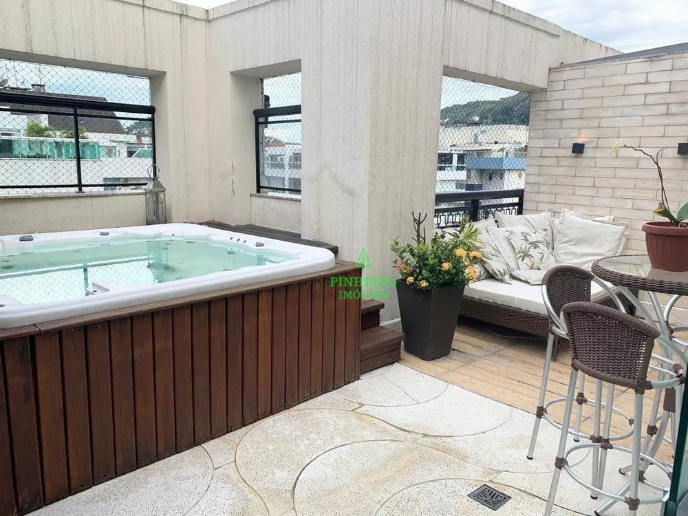 Cobertura, 4 quartos, 260 m² - Foto 1