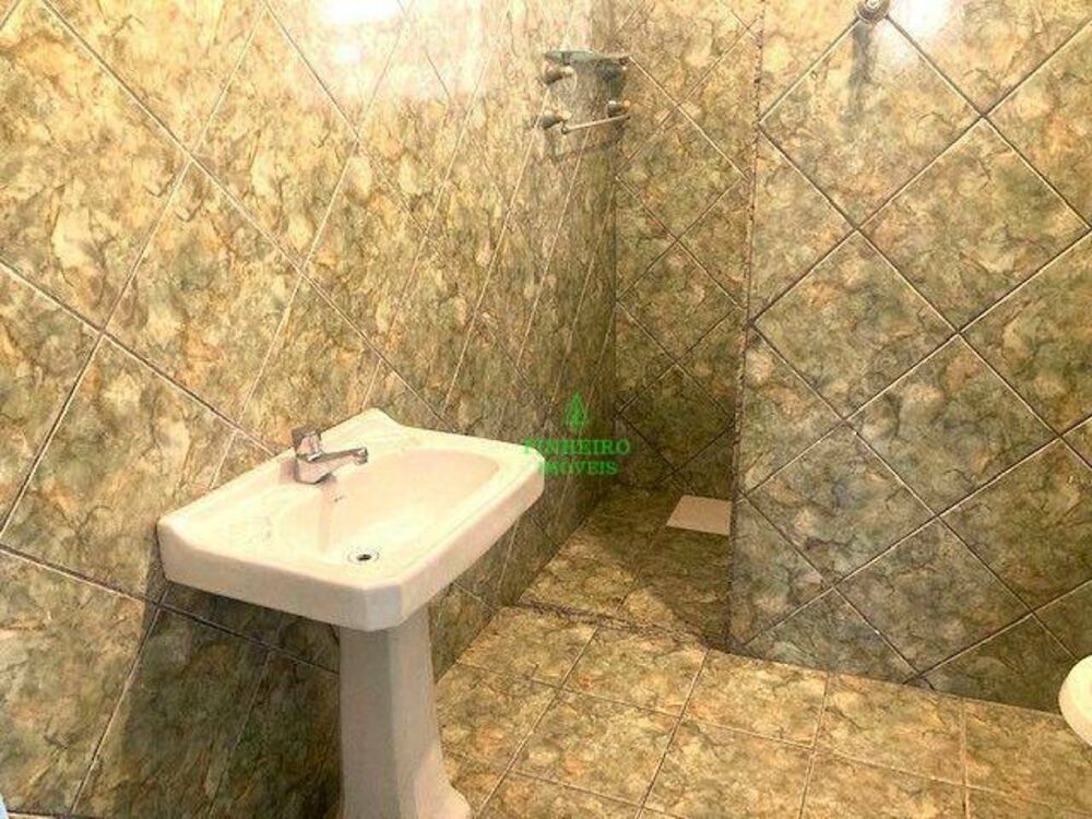 Casa, 4 quartos, 270 m² - Foto 17