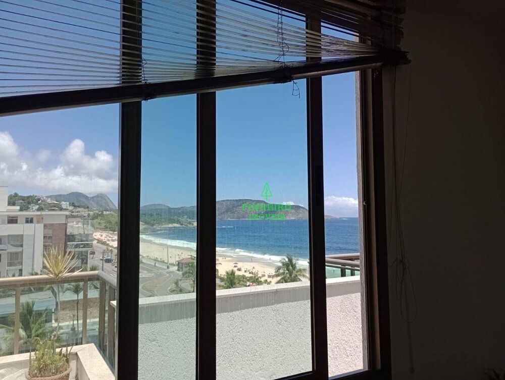Cobertura à venda com 3 quartos, 290m² - Foto 2