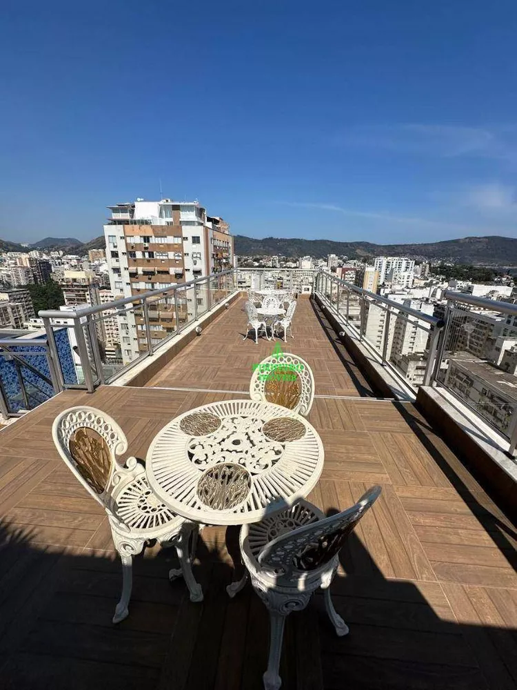 Cobertura, 3 quartos, 240 m² - Foto 12