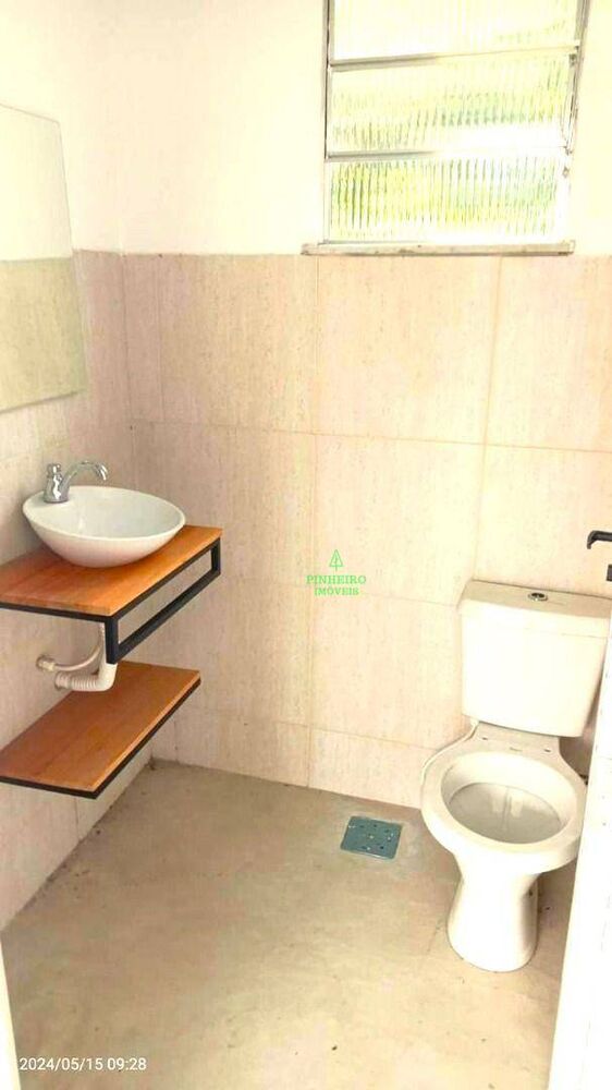 Casa para alugar com 3 quartos, 144m² - Foto 2